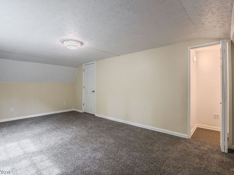 6429 Russia Road, South Amherst, OH 44001 Photo 25