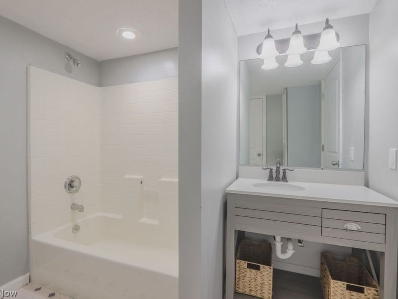 6429 Russia Road, South Amherst, OH 44001 Photo 28