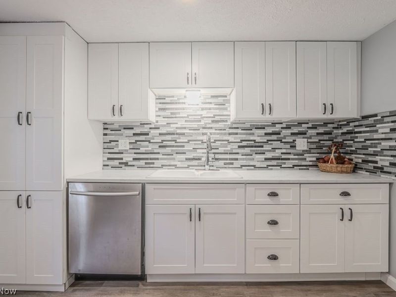 6429 Russia Road, South Amherst, OH 44001 Photo 38