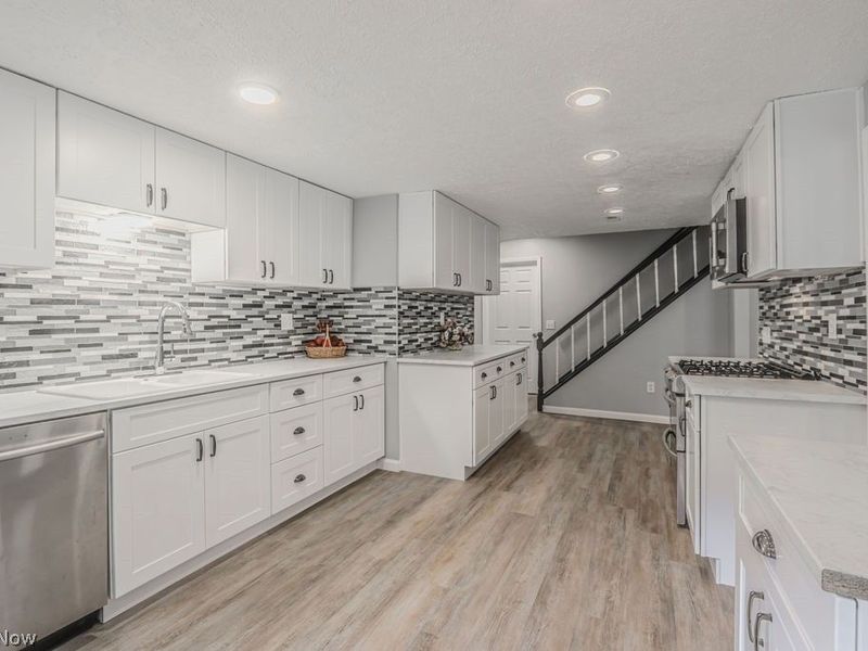 6429 Russia Road, South Amherst, OH 44001 Photo 39