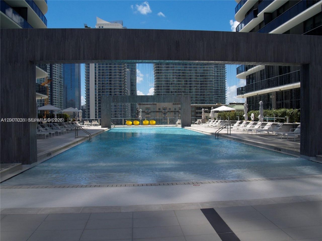 55 SW 9th St , Unit 2502, Miami, FL 33130 Photo