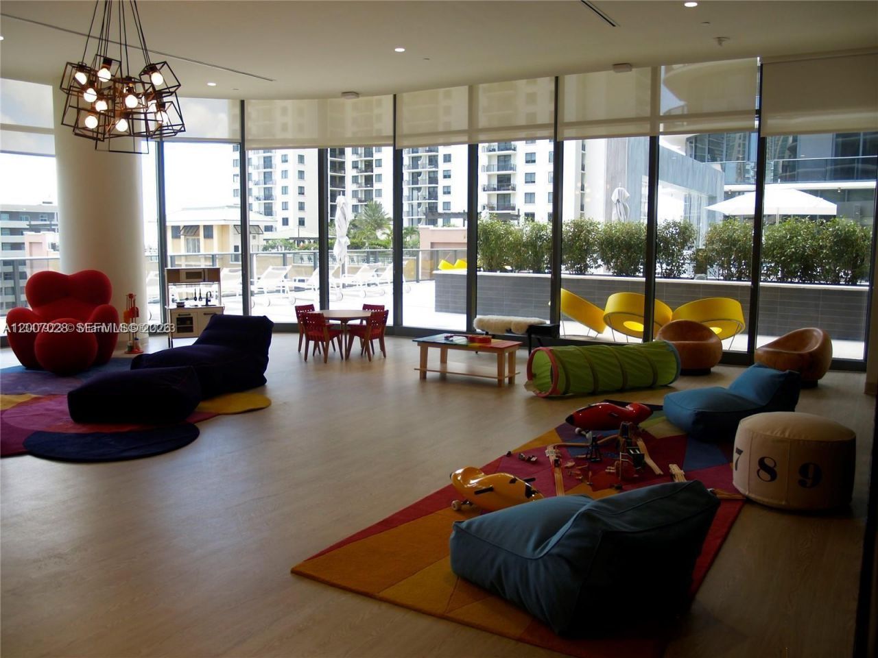 55 SW 9th St , Unit 2502, Miami, FL 33130 Photo