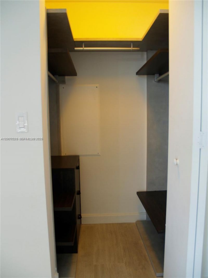 55 SW 9th St , Unit 2502, Miami, FL 33130 Photo