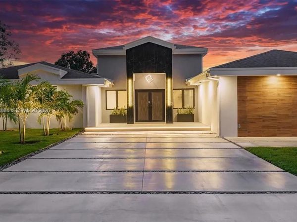 13540 SW 98th Ct , Miami, FL 33176