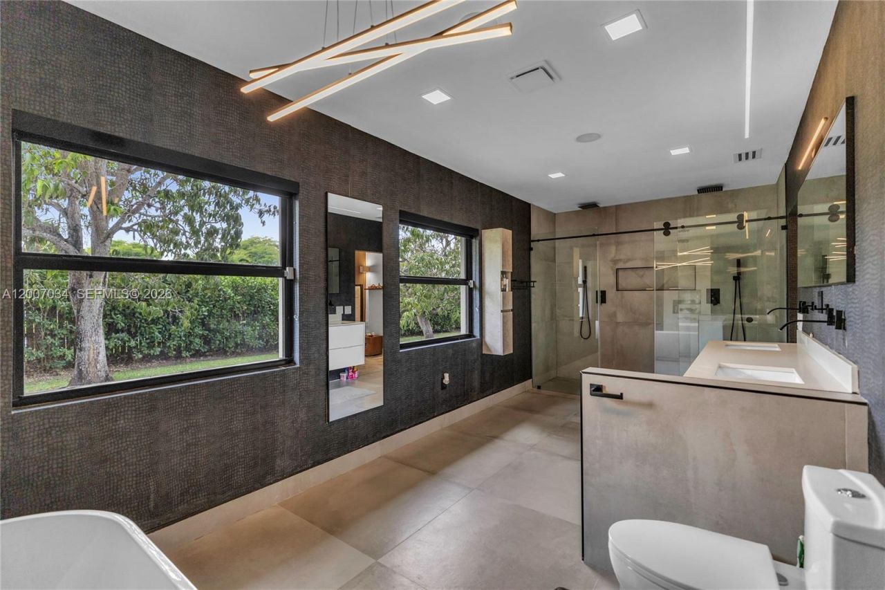 13540 SW 98th Ct , Miami, FL 33176 Photo