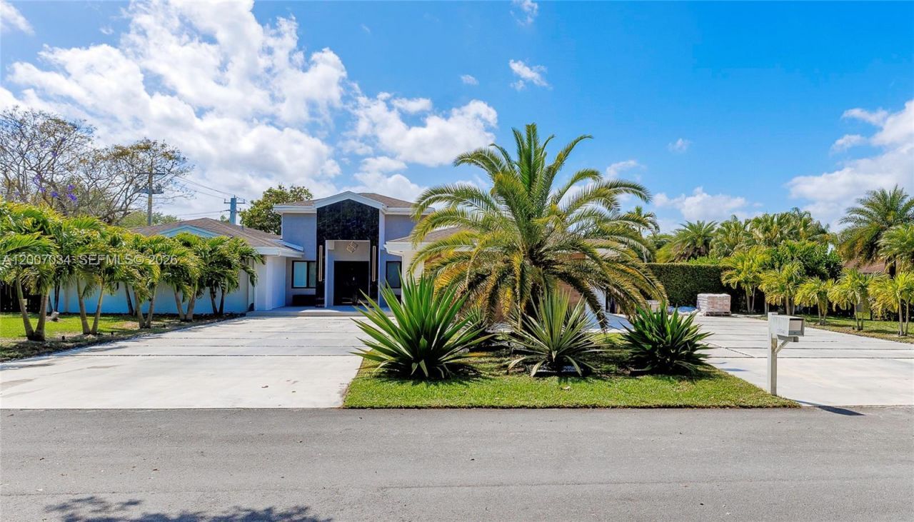 13540 SW 98th Ct , Miami, FL 33176 Photo