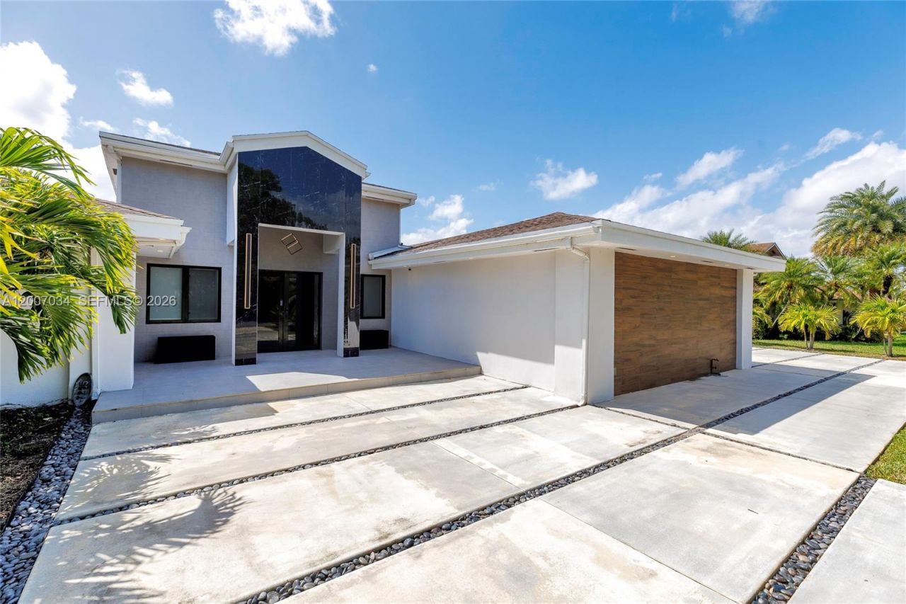 13540 SW 98th Ct , Miami, FL 33176 Photo