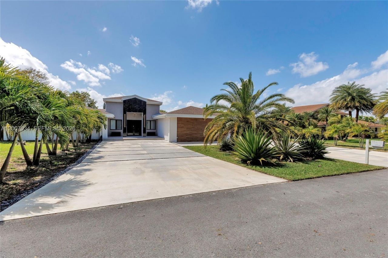 13540 SW 98th Ct , Miami, FL 33176 Photo