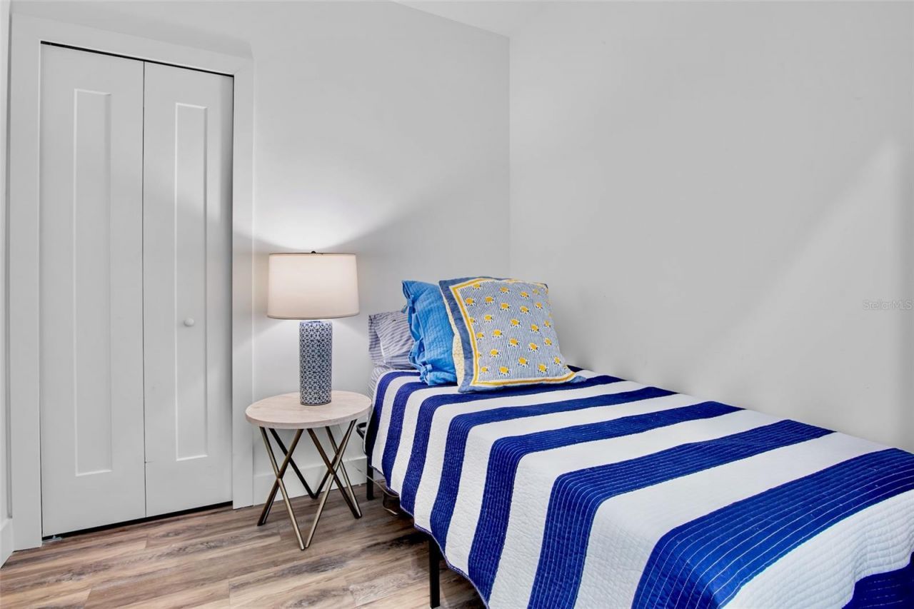 1709 N Tamiami Trail , Unit 416, Sarasota, FL 34234 Photo