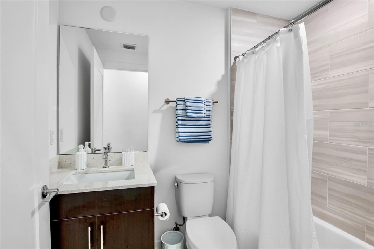 1709 N Tamiami Trail , Unit 416, Sarasota, FL 34234 Photo