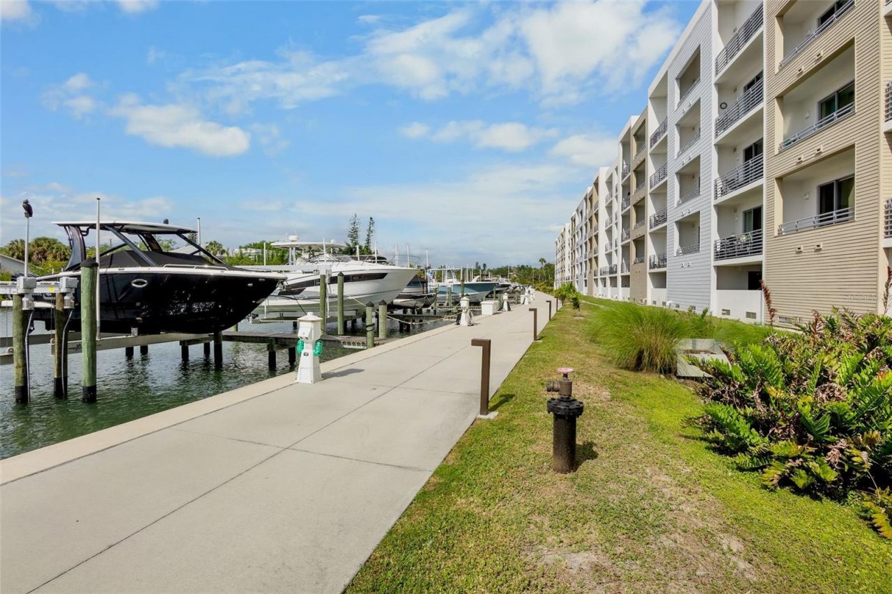 1709 N Tamiami Trail , Unit 416, Sarasota, FL 34234 Photo