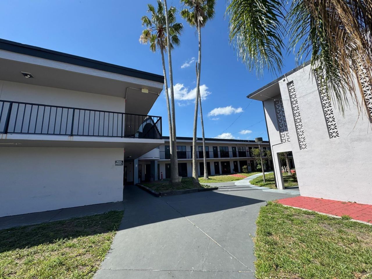 8421 S Orange Blossom Trail, Unit 420, Orlando, FL 32809 Photo