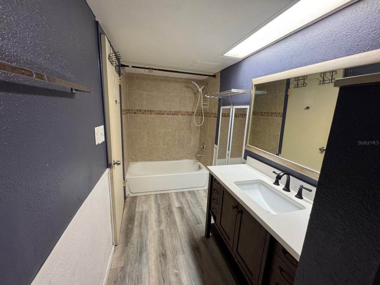 8421 S Orange Blossom Trail, Unit 420, Orlando, FL 32809 Photo