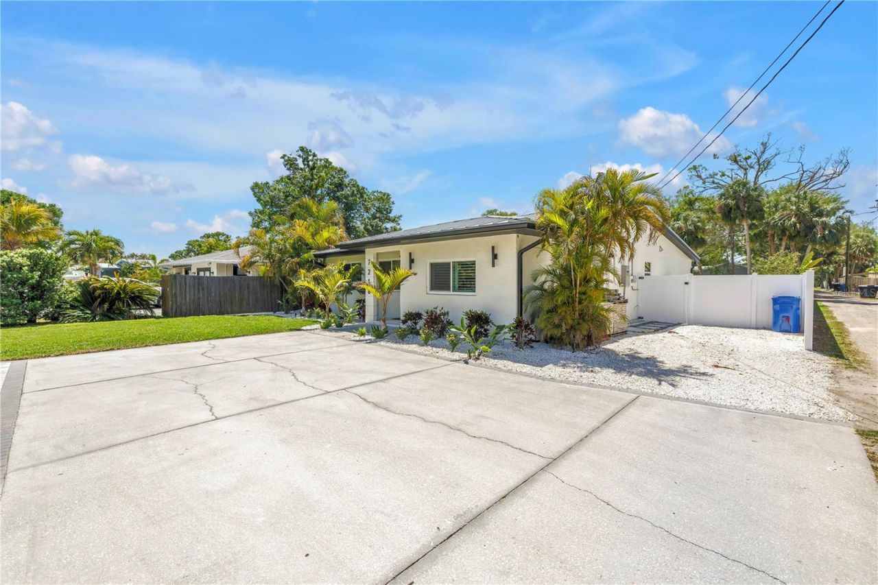 7218 Park Street S, Saint Petersburg, FL 33707 Photo