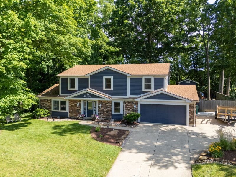 2471 Beechknoll Court, Centerville, OH 45458 Photo 1