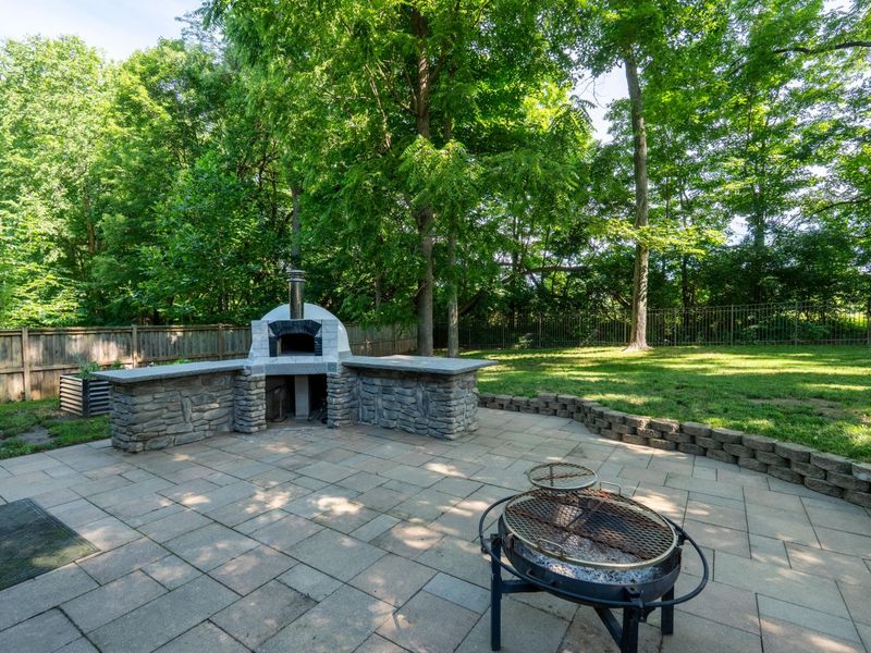 2471 Beechknoll Court, Centerville, OH 45458 Photo 4