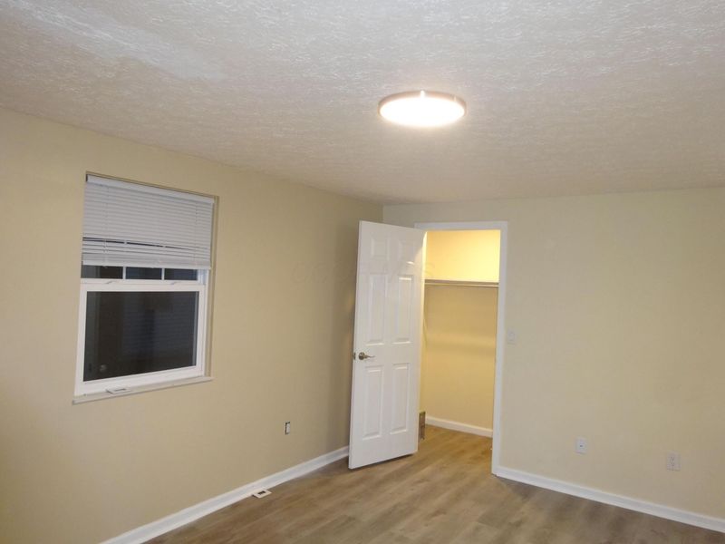 1737 Worthington Run Drive, Unit B, Columbus, OH 43235 Photo 14