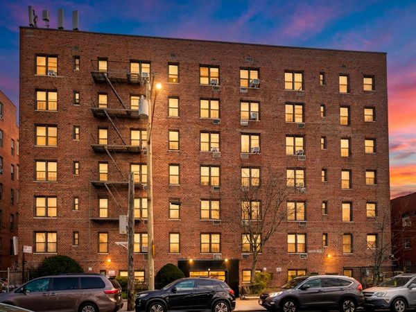 10-40 Neilson Street , Unit 2-C, Far Rockaway, NY 11691