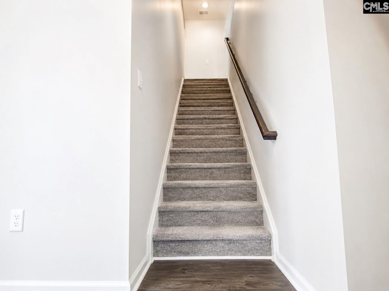 131 Cape Horn Drive Photo 6