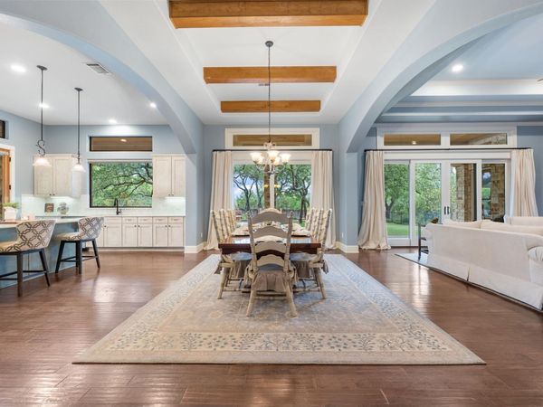 241 Onion Creek LN , Driftwood, TX 78619