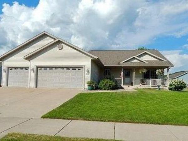 1933 Crooked AVENUE, Holmen, WI 54636
