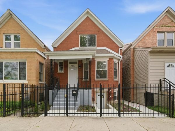 4532 W Maypole Avenue , Chicago, IL 60624