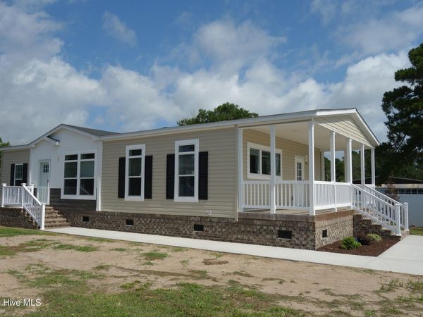 884 Yaupon Drive SW, Calabash, NC 28467