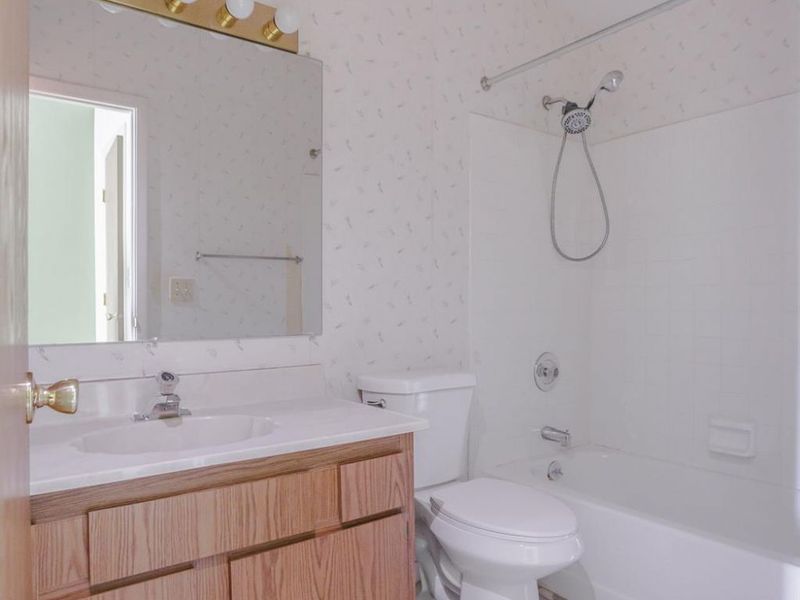 1544 W Galbraith Road, Unit 106, North College Hill, OH 45231 Photo 10