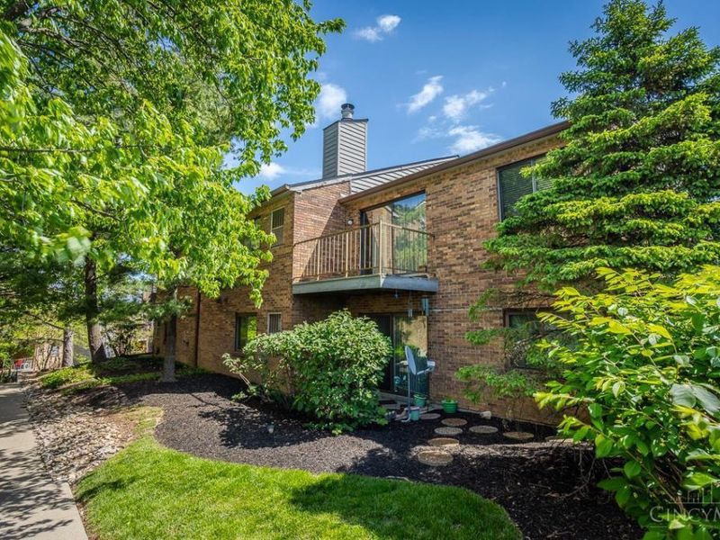 1544 W Galbraith Road, Unit 106, North College Hill, OH 45231 Photo 3