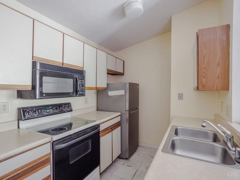 1544 W Galbraith Road, Unit 106, North College Hill, OH 45231 Photo 7