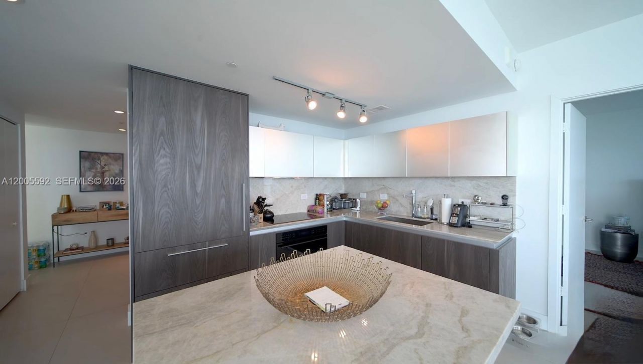 3131 NE 7th Ave, Unit 4401, Miami, FL 33137 Photo