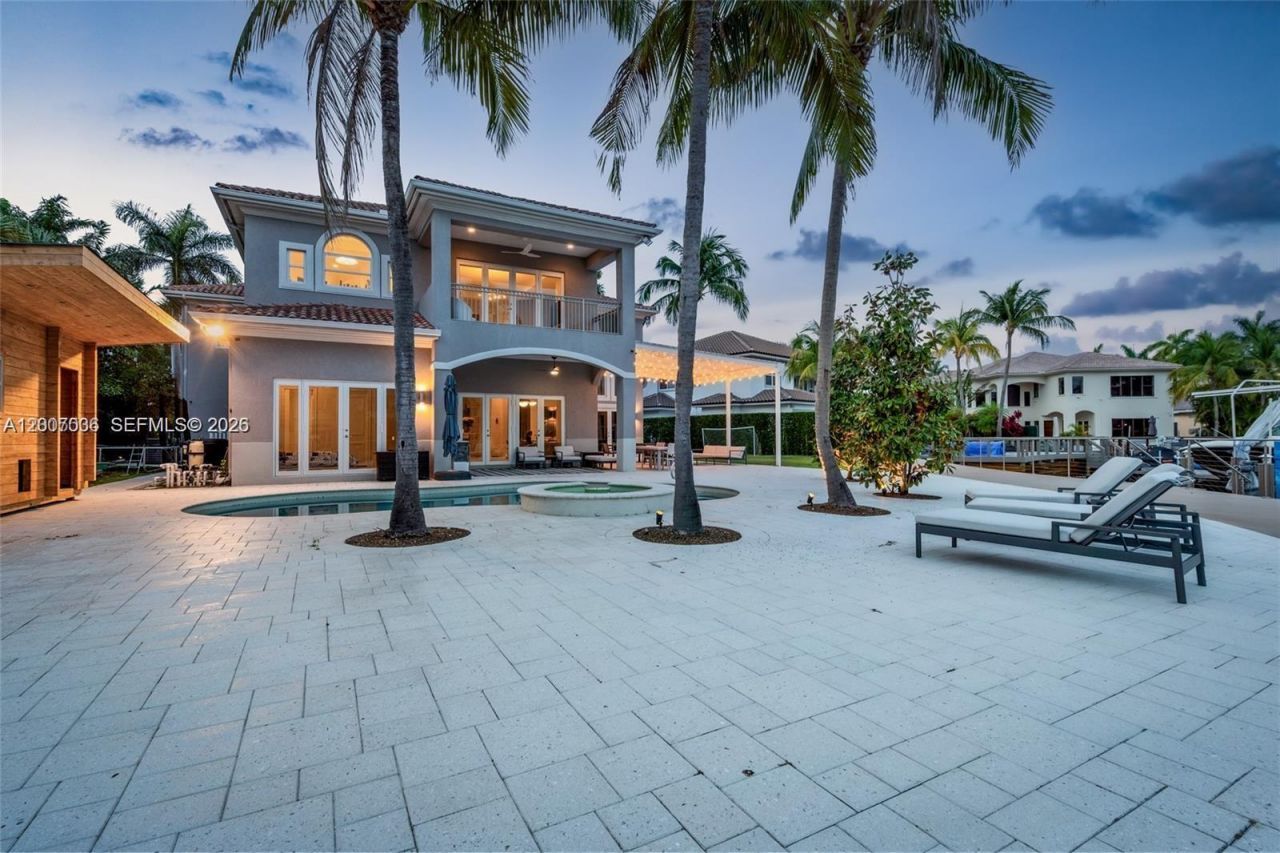 1260 Harbor Ct , Hollywood, FL 33019 Photo