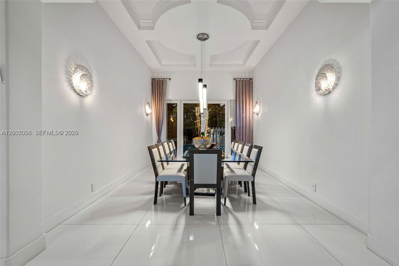 1260 Harbor Ct , Hollywood, FL 33019 Photo