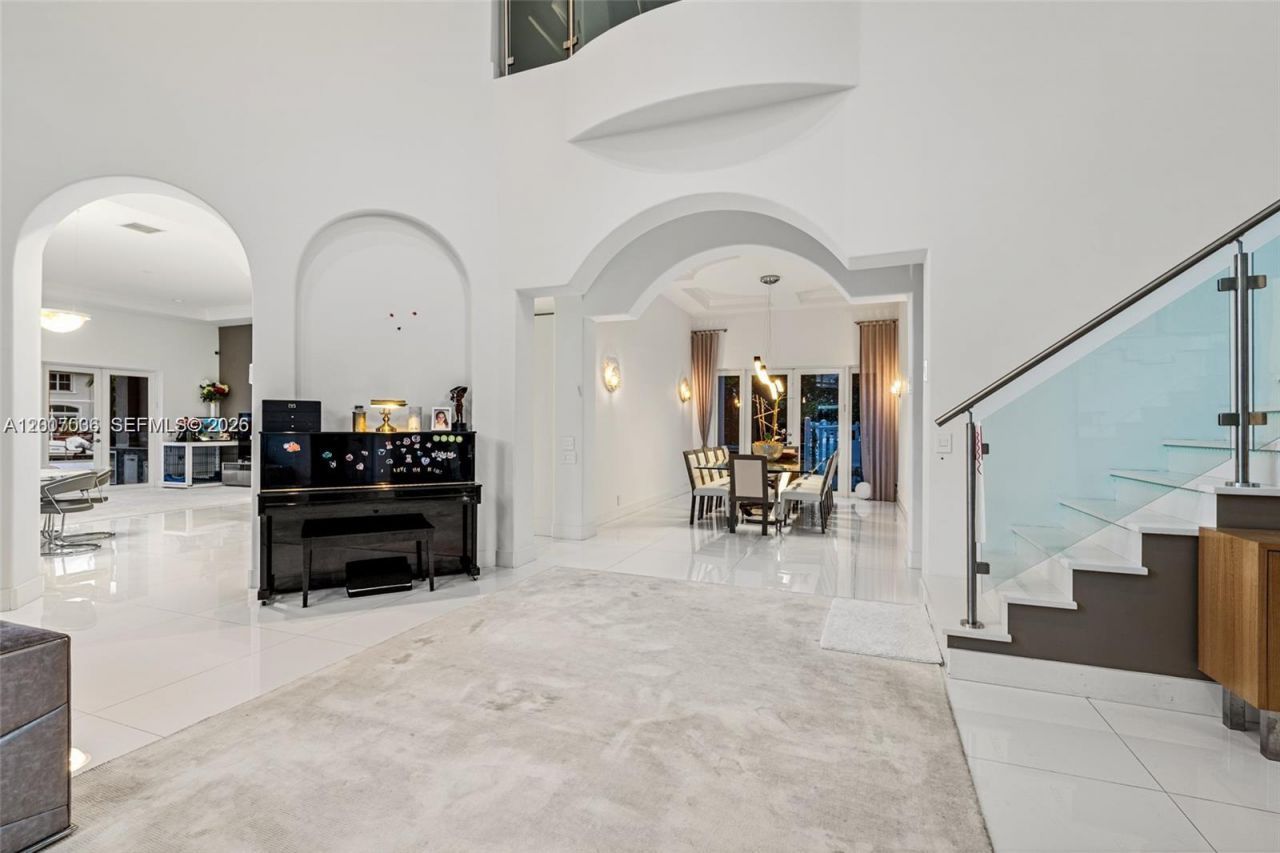 1260 Harbor Ct , Hollywood, FL 33019 Photo