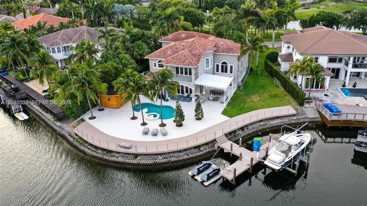 1260 Harbor Ct , Hollywood, FL 33019 Photo