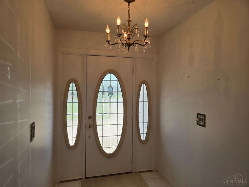 1128 N Frieda Drive, Fairfield, OH 45014 Photo 2