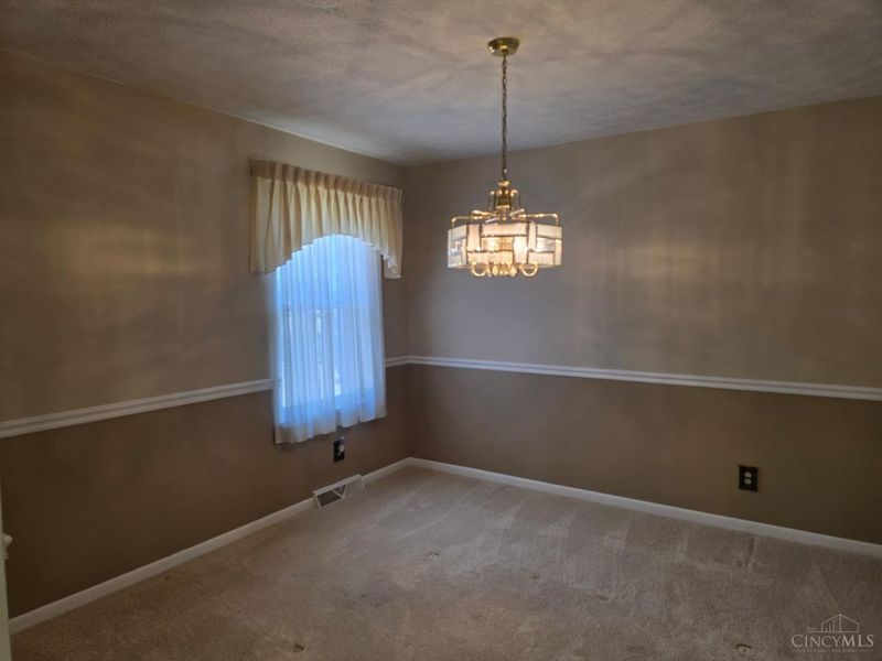 1128 N Frieda Drive, Fairfield, OH 45014 Photo 6