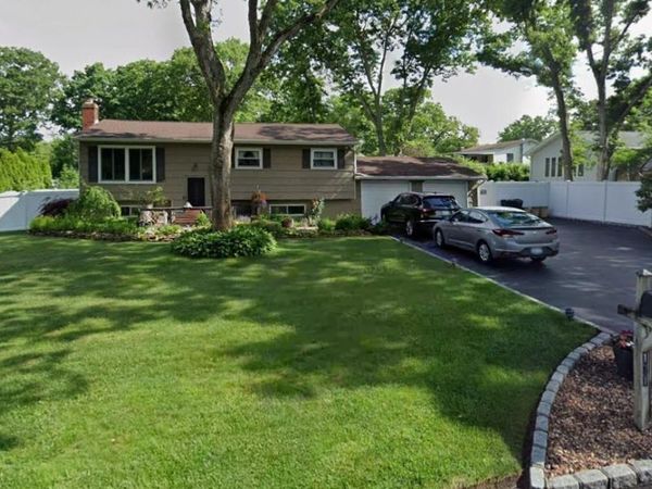 171 Shelter Road, Ronkonkoma, NY 11779