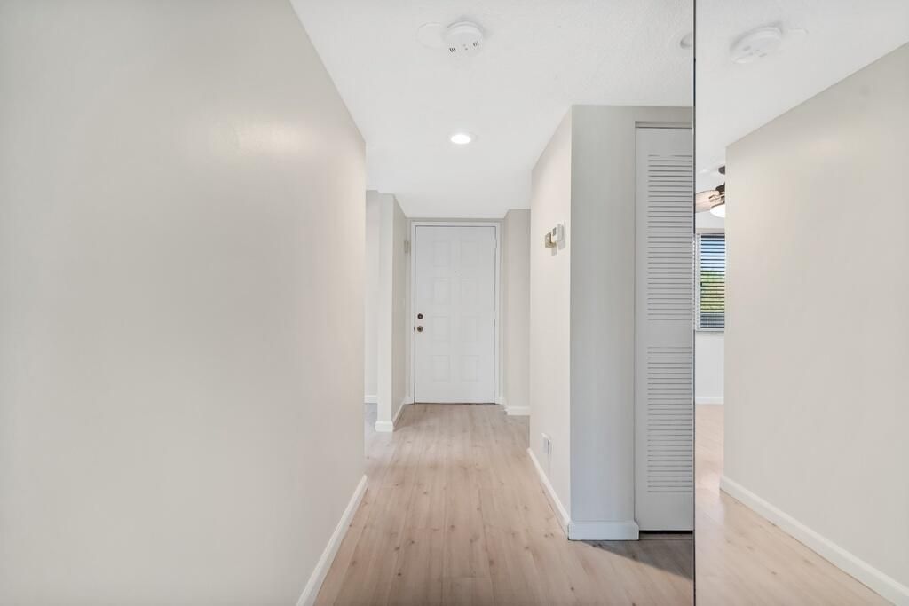 7286 Huntington Lane, Unit 405, Delray Beach, FL 33446 Photo