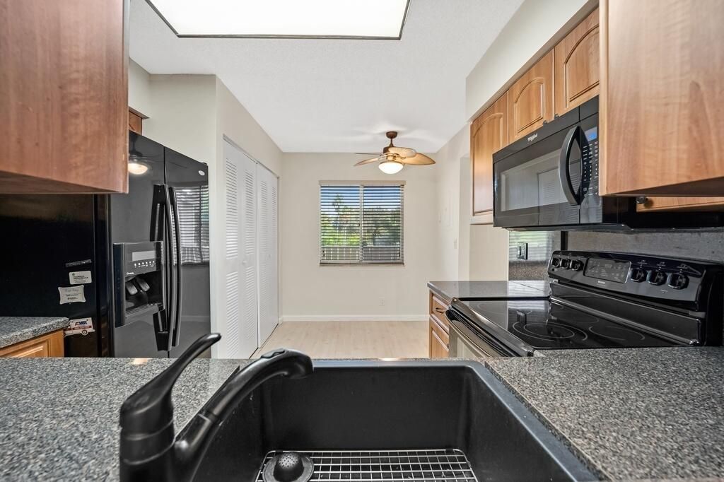 7286 Huntington Lane, Unit 405, Delray Beach, FL 33446 Photo