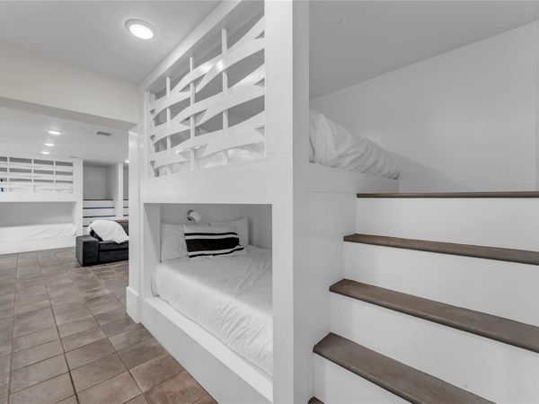 4310 River Oaks DR, Kingsland, TX 78639