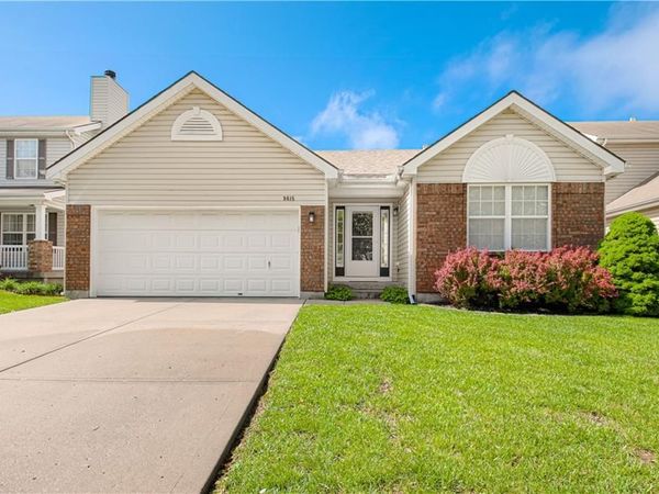 9615 NE 98th Street, Kansas City, MO 64157