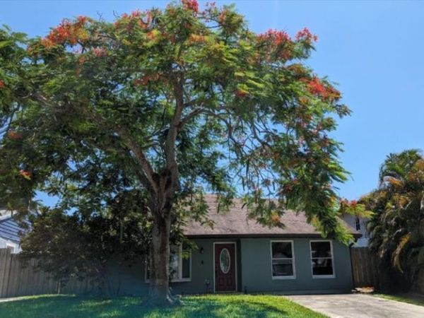 2394 Zeder Avenue, Delray Beach, FL 33444