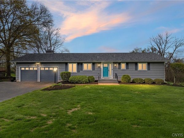 372 Genesee Street , Oneida, NY 13421