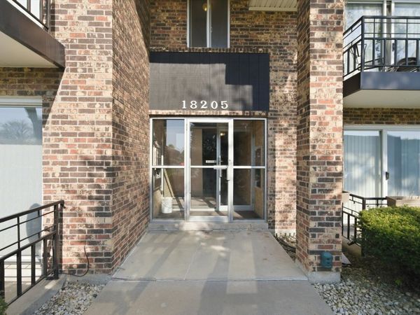18205 HART Drive , Unit 3A, Homewood, IL 60430