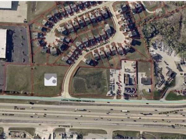 8100 Veterans Memorial Parkway Parkway , St Peters, MO 63366