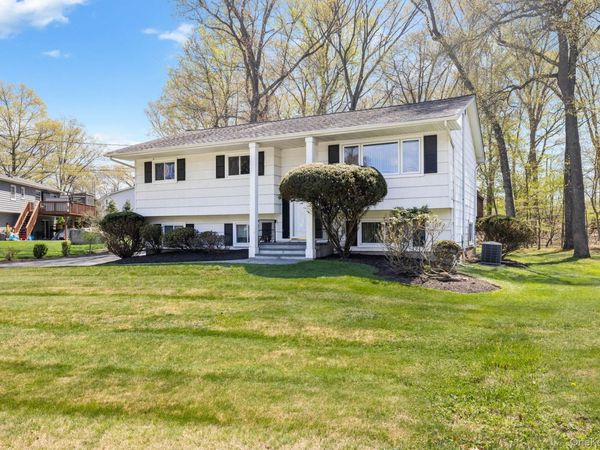 26 Spruce Lane , West Nyack, NY 10994