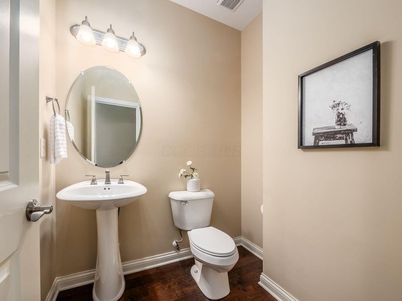 8906 Winemack Lane, Dublin, OH 43016 Photo 5