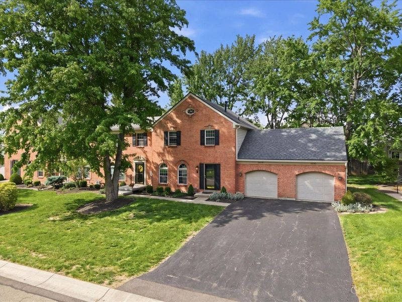 10757 Fallsington Court, Blue Ash, OH 45242 Photo 2