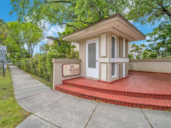 8103 Camino Real , Unit C-314, Miami, FL 33143